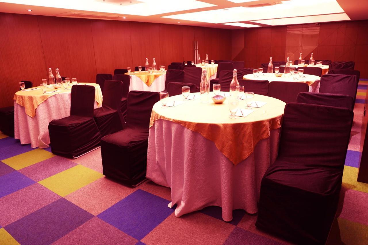 Royal Orchid Golden 4*