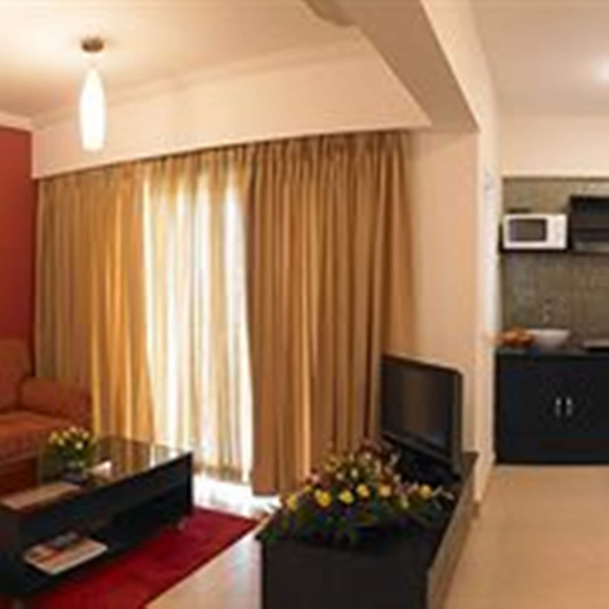 Royal Orchid Golden Hotel