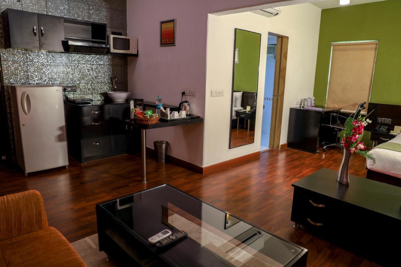 Royal Orchid Golden Pune