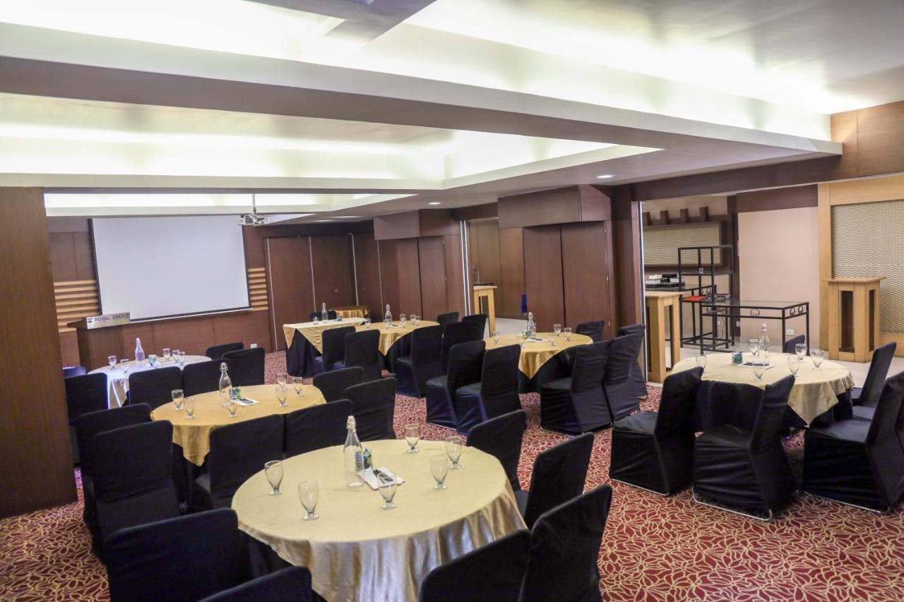 Royal Orchid Golden 4* Pune