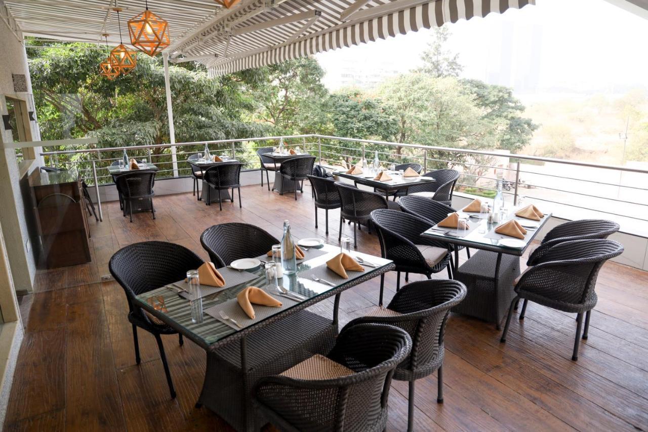 Royal Orchid Golden 4*